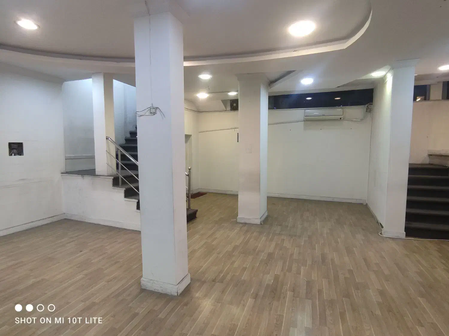 اجاره زیر زمین 200متری|اجارهٔ مغازه و غرفه|تهران, علم و صنعت|دیوار