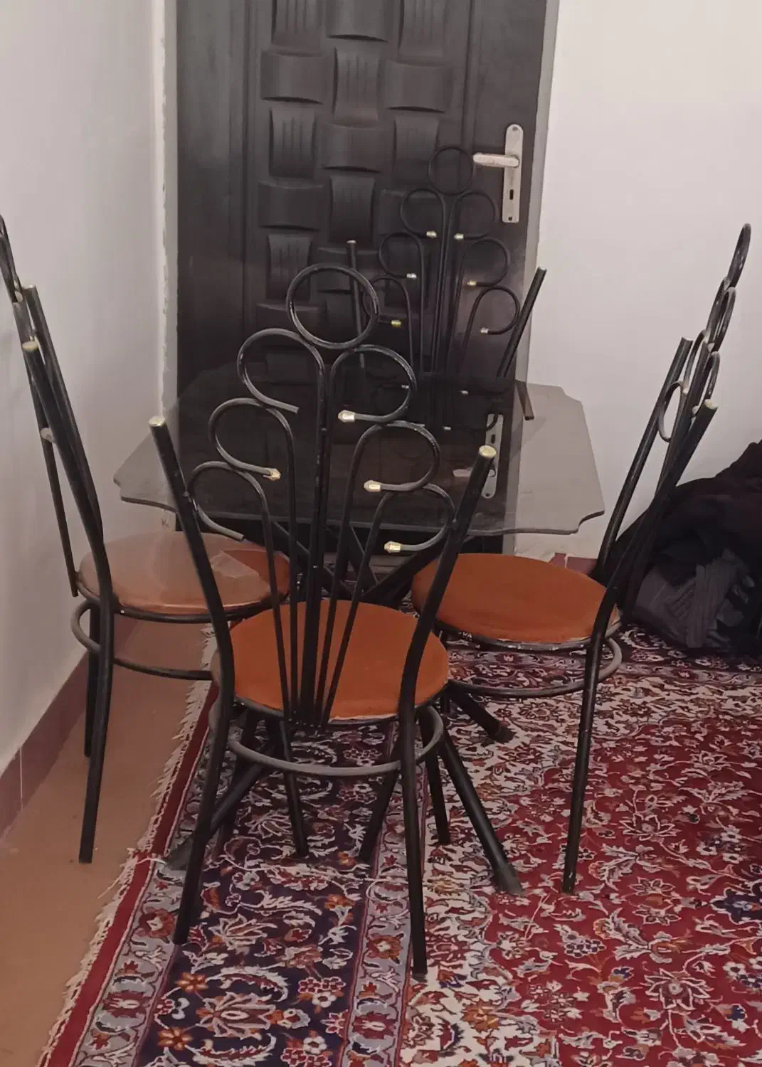 میز غذا خوری|میز و صندلی غذاخوری|الشتر, |دیوار