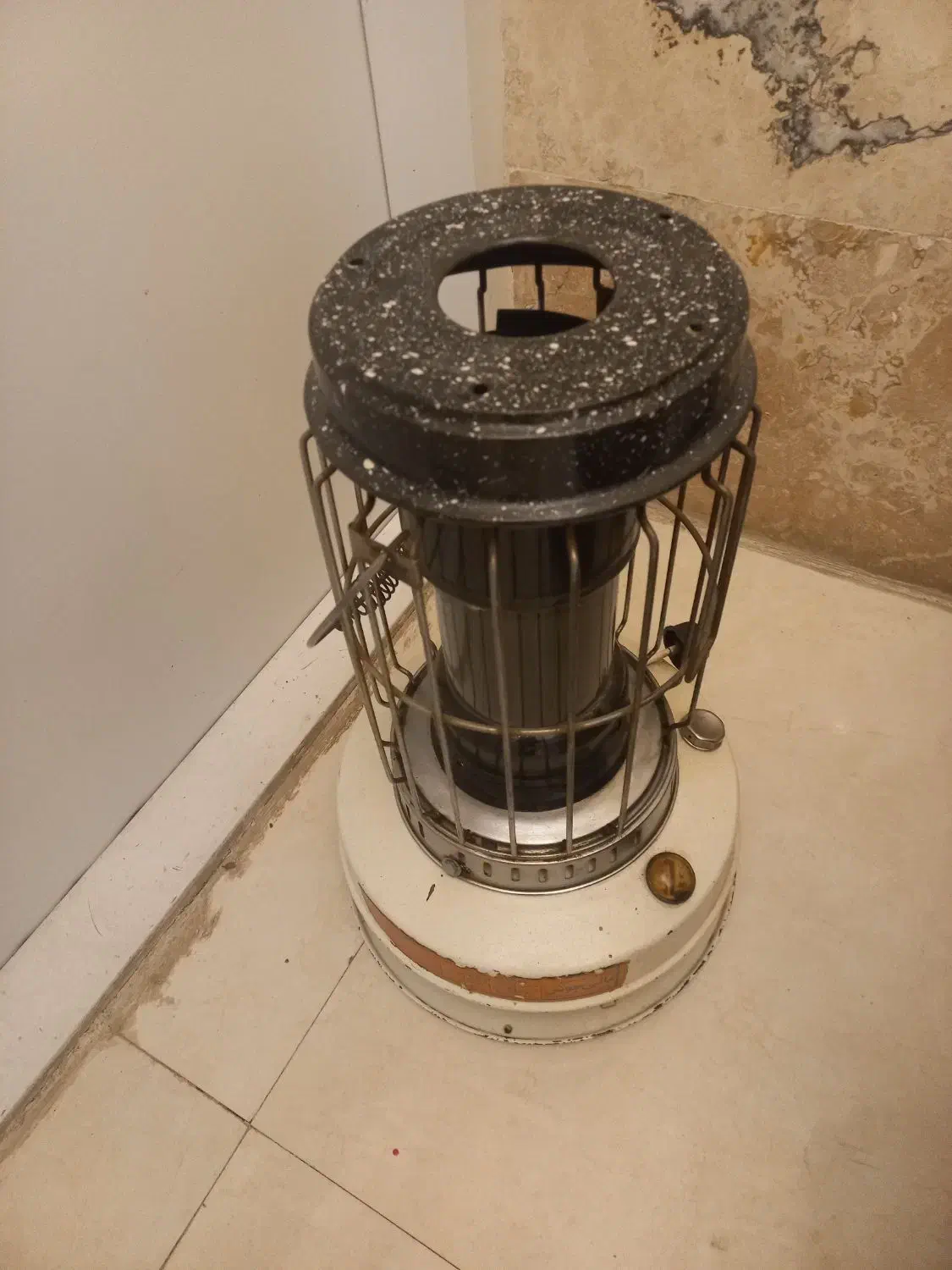 بخاری و چراغ نفتی پخت و پز قدرت ۲۵۰۰ عتیقه درحد نو|بخاری، هیتر، شومینه|مشهد, فرهنگیان (شهرک غرب)|دیوار