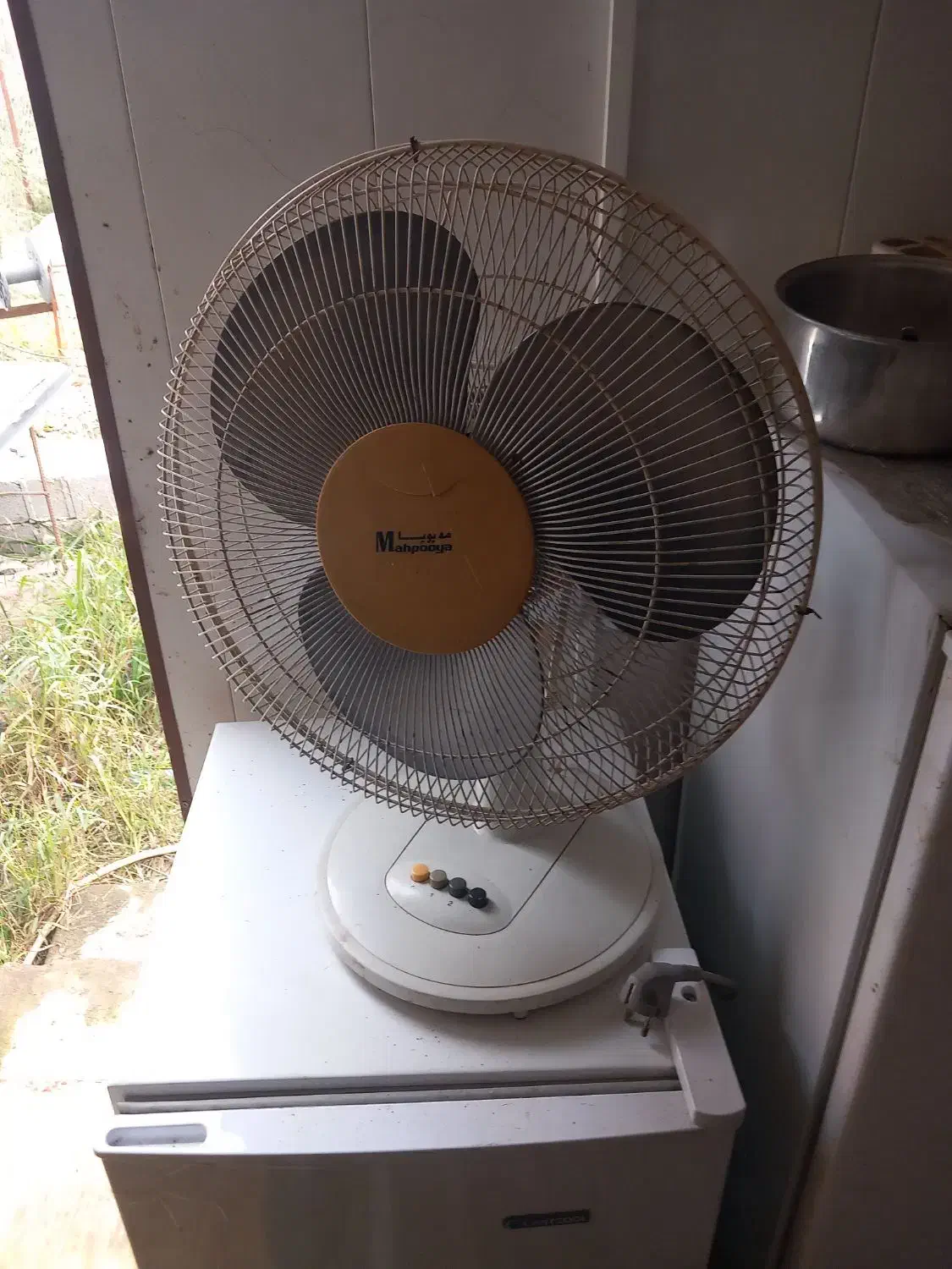 پنکه|پنکه و تصفیهکنندهٔ هوا|رشت, دیانتی|دیوار