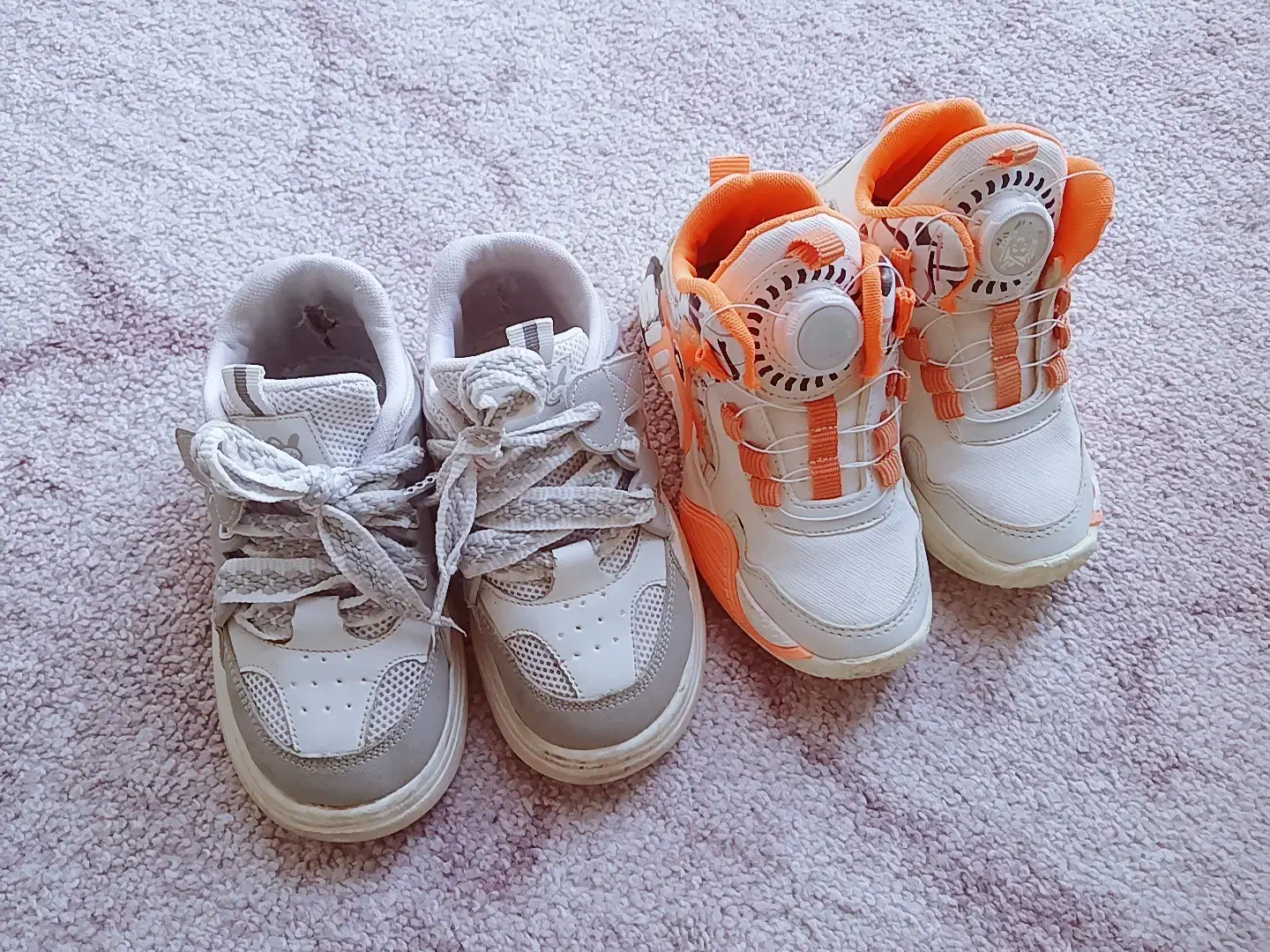 دو جفت کفش دره شهر|کفش و لباس بچه|آبدانان, |دیوار