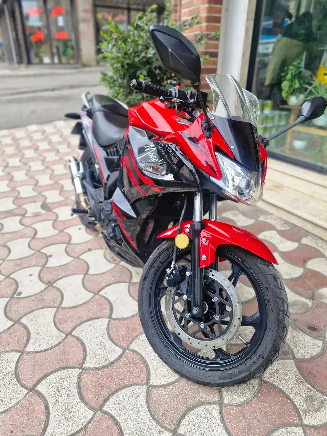 مگلی ۲۰۰|موتورسیکلت|تالش, هشتپر|دیوار