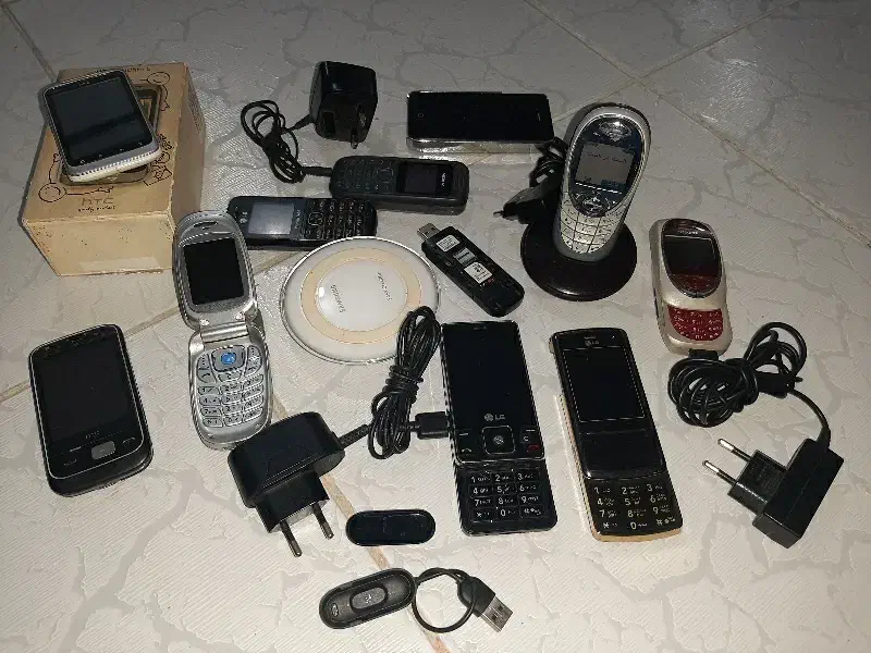 انواع گوشی ساده واچ تی سی|موبایل|پارس‌آباد, |دیوار