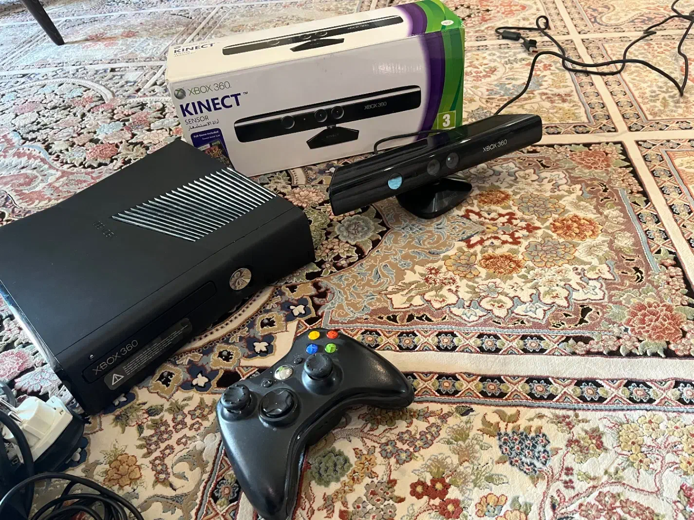 ایکس باکس ۳۶۰ به همراه کینکت و ۲ تا دسته|کنسول، بازی ویدئویی و آنلاین|تهران, چیذر|دیوار