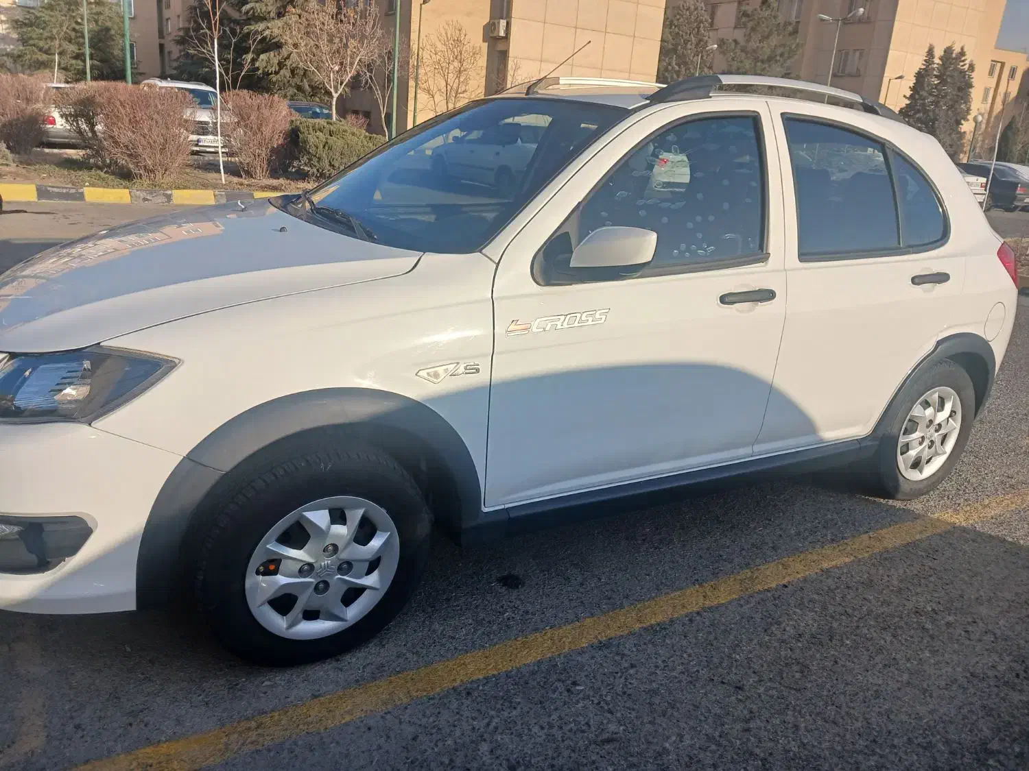 کوییک S مدل 402|خودرو سواری و وانت|اندیشه, اندیشه فاز ۳|دیوار