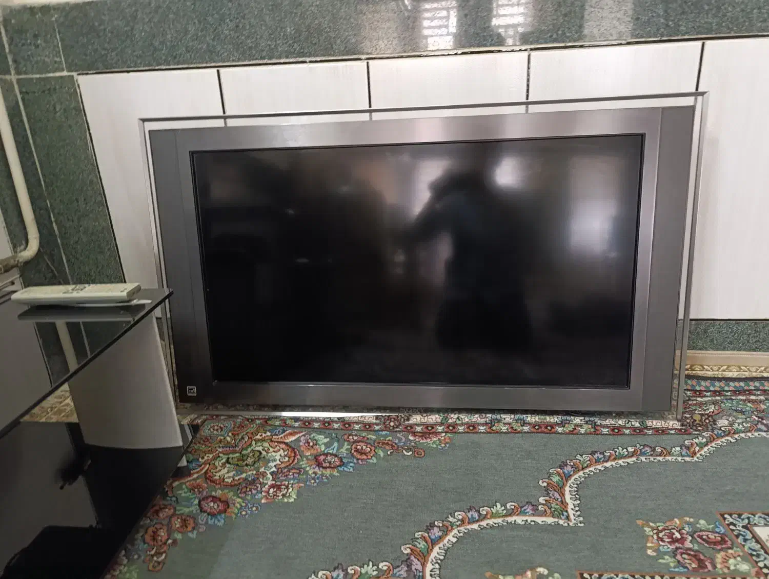 یک تلویزیون 42soniویک زیر تلویزونی|تلویزیون و پروژکتور|خرمآباد, |دیوار