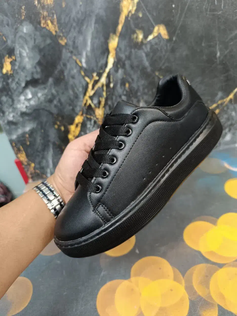 کتونی ونس \دخترانه مک کویین/×\|کیف، کفش، کمربند|قم, زنبیل آباد|دیوار