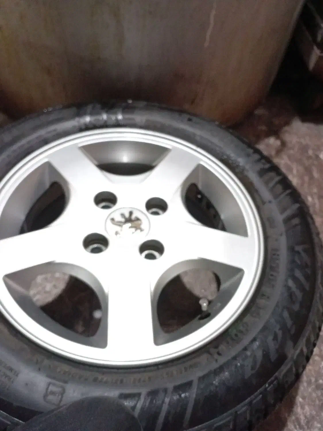 رینگ ولاستیک ۲۰۷|قطعات یدکی و لوازم جانبی|تهران, افسریه جنوبی|دیوار