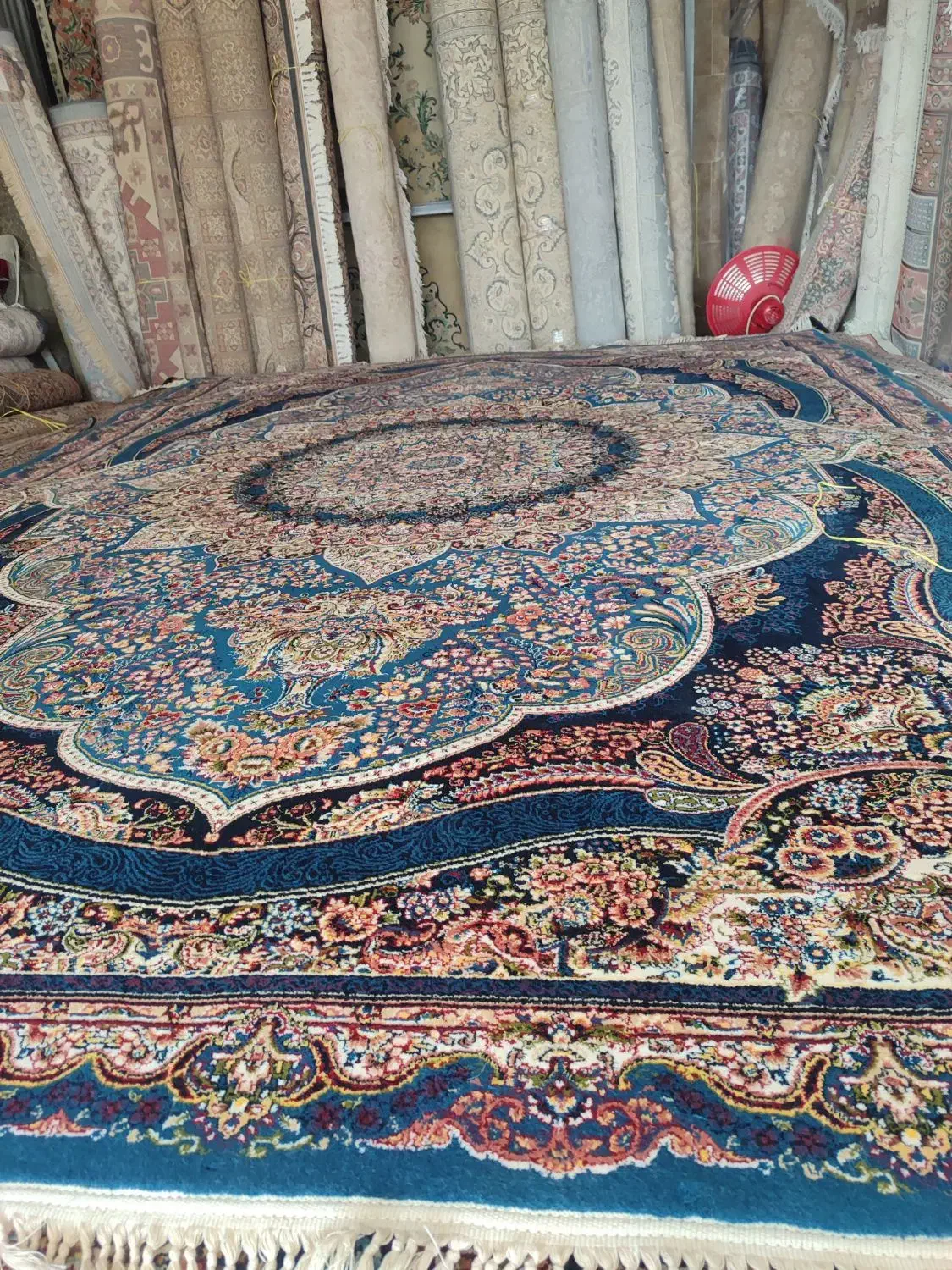 با کیفیت ترین فرش های دست دوم زیر قیمت بازار|فرش|اصفهان, بهارستان|دیوار