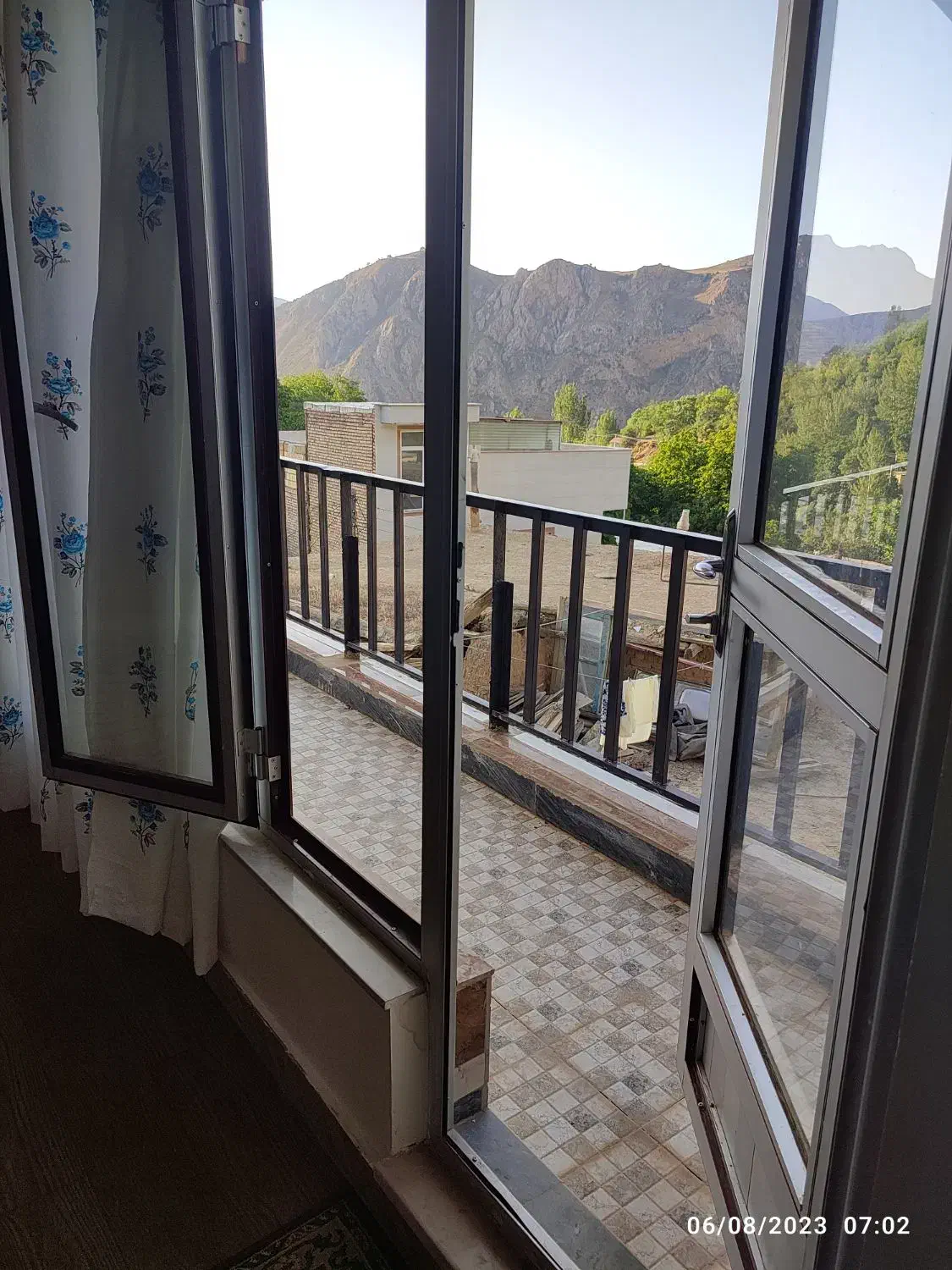 سوئیت و اقامتگاه|اجارهٔ کوتاه‌مدت آپارتمان و سوئیت|خاروانا, |دیوار