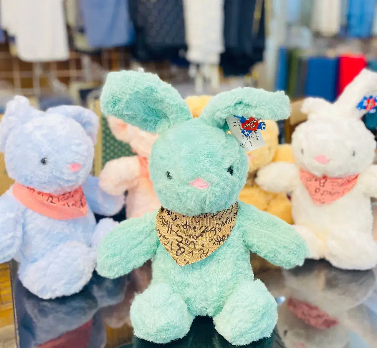 عروسک خرگوش عمده|اسباب‌بازی بچه|شیراز, سیاه سنگ|دیوار