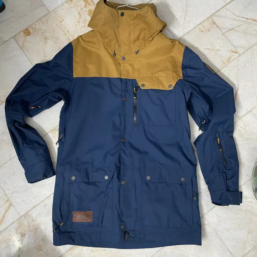 * ست اسکی *|ورزش‌های زمستانی|تهران, حسین‌آباد|دیوار