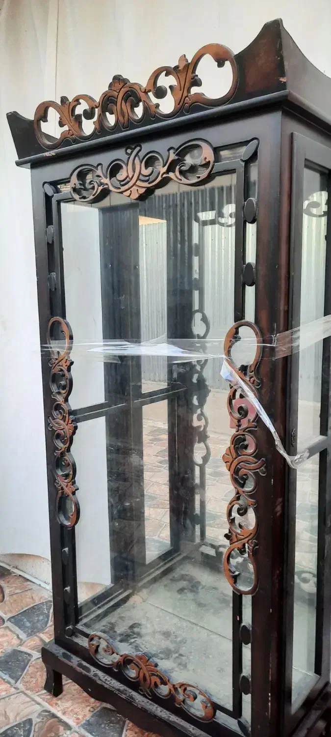 بوفه چوبی|بوفه، ویترین، کنسول|شیراز, شیشه‌گری|دیوار