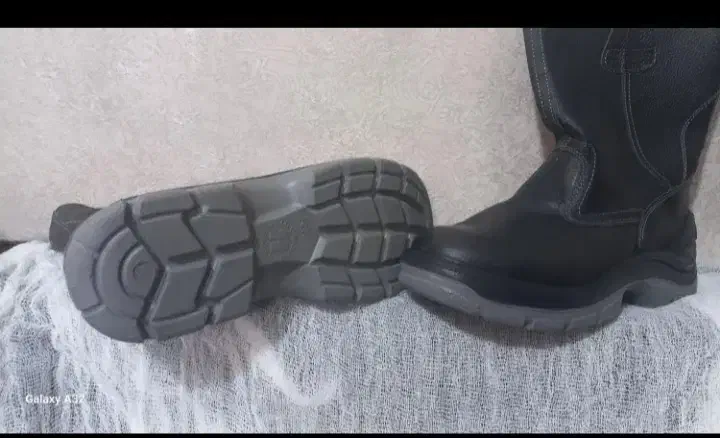 کفش مخصوص جوشکاری|کیف، کفش، کمربند|شهرکرد, |دیوار