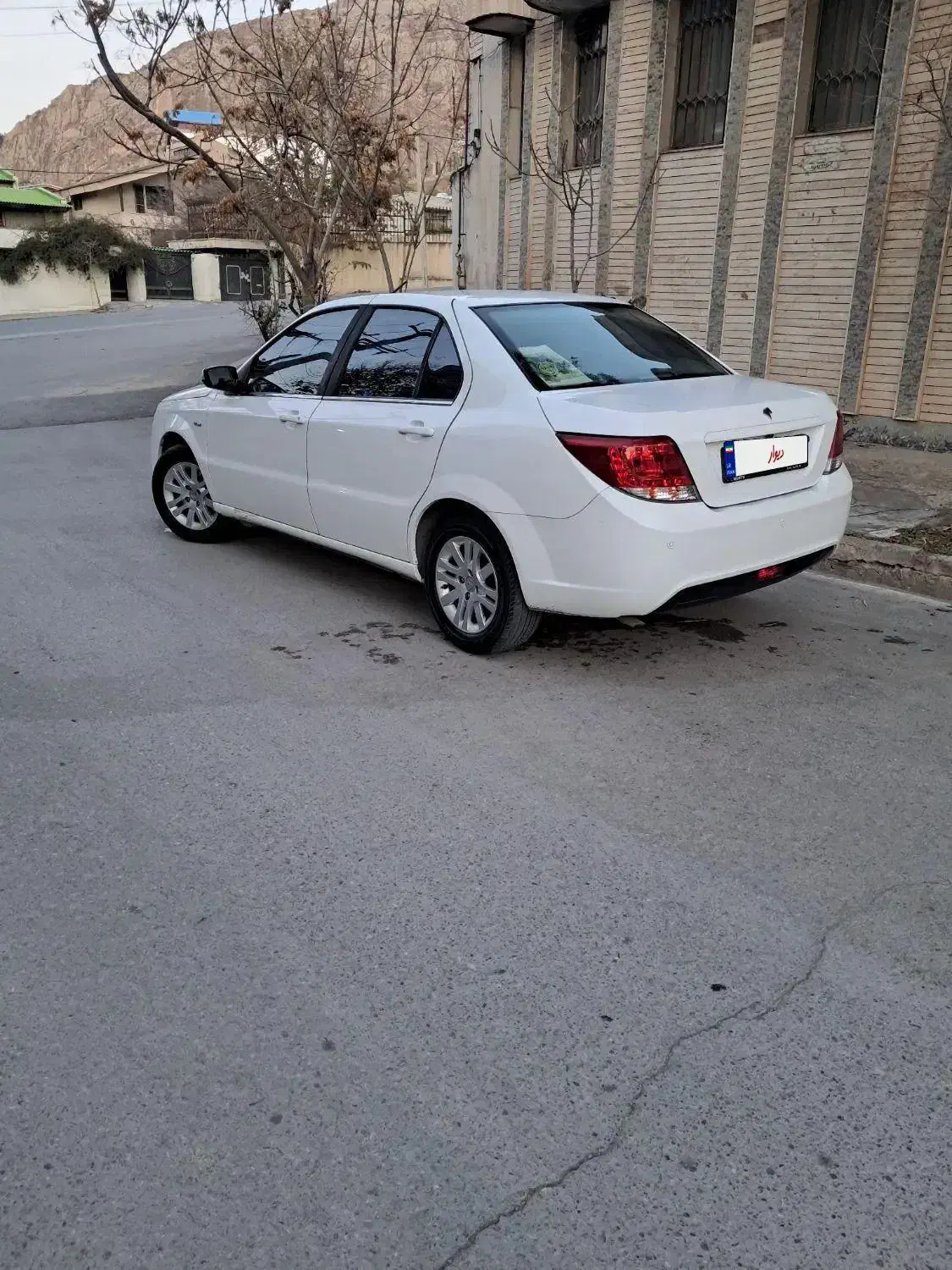 دنا۹۸ کارکرد پایین|خودرو سواری و وانت|خرم‌آباد, |دیوار