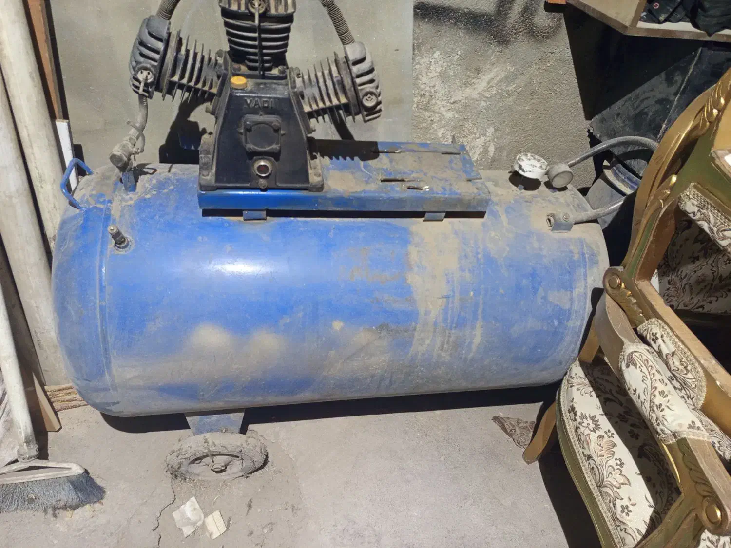 پمپ باد|ابزارآلات|شهریار, کهنز|دیوار