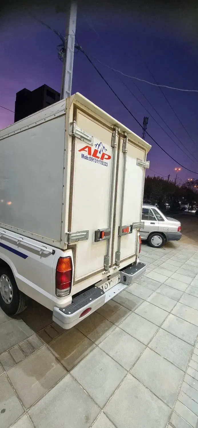 مزدا وانت ( کارا 2000 )|خودرو سواری و وانت|قم, شهرک سازمان آب|دیوار