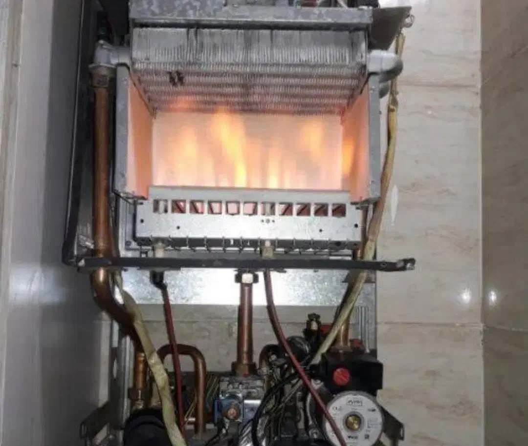 نصب و تعمیر و سرویس انواع پکیج و رادیاتور|آبگرمکن، پکیج، شوفاژ|محمدشهر, همایون ویلا|دیوار