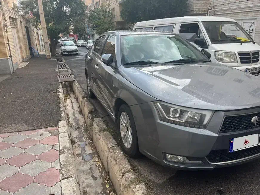 دنا پلاس سانروف دار بدون رنگ ۱۳۹۷|خودرو سواری و وانت|تبریز, |دیوار