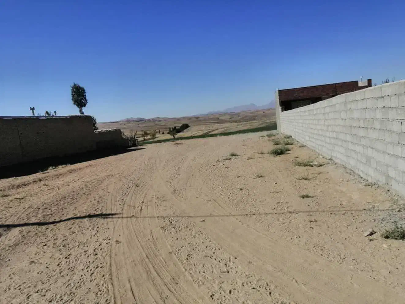 فروش فوری زمین مسکونی باغی بویین فریدن با پروانه|فروش زمین و ملک کلنگی|بوئین و میاندشت, |دیوار