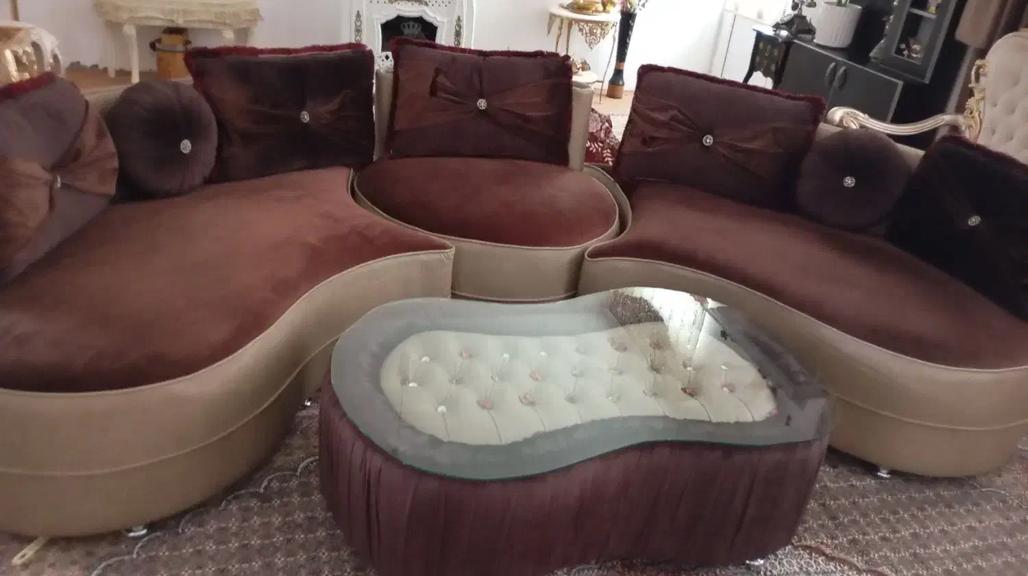 مبل راحتی سالم وتمیز|مبلمان خانگی و میز عسلی|بیله سوار, |دیوار