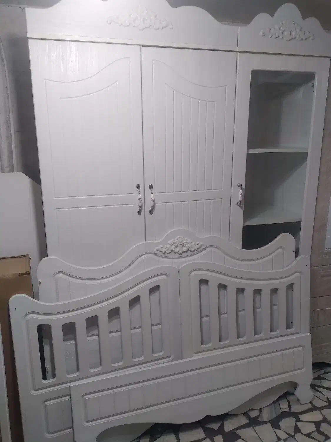 تخت و کمد و تشک بچه|اسباب و اثاث بچه|جویبار, |دیوار