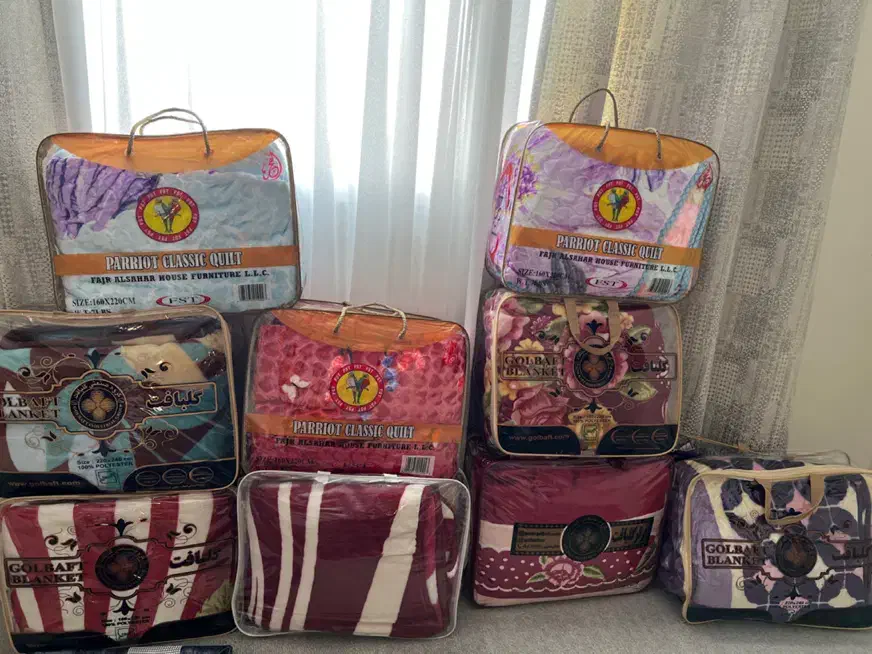 پتو ۱نفره و۲نفره. حوله صورت و حمام ملحفه ۱و ۲نفره|رختخواب، بالش، پتو|تهران, نیاوران|دیوار