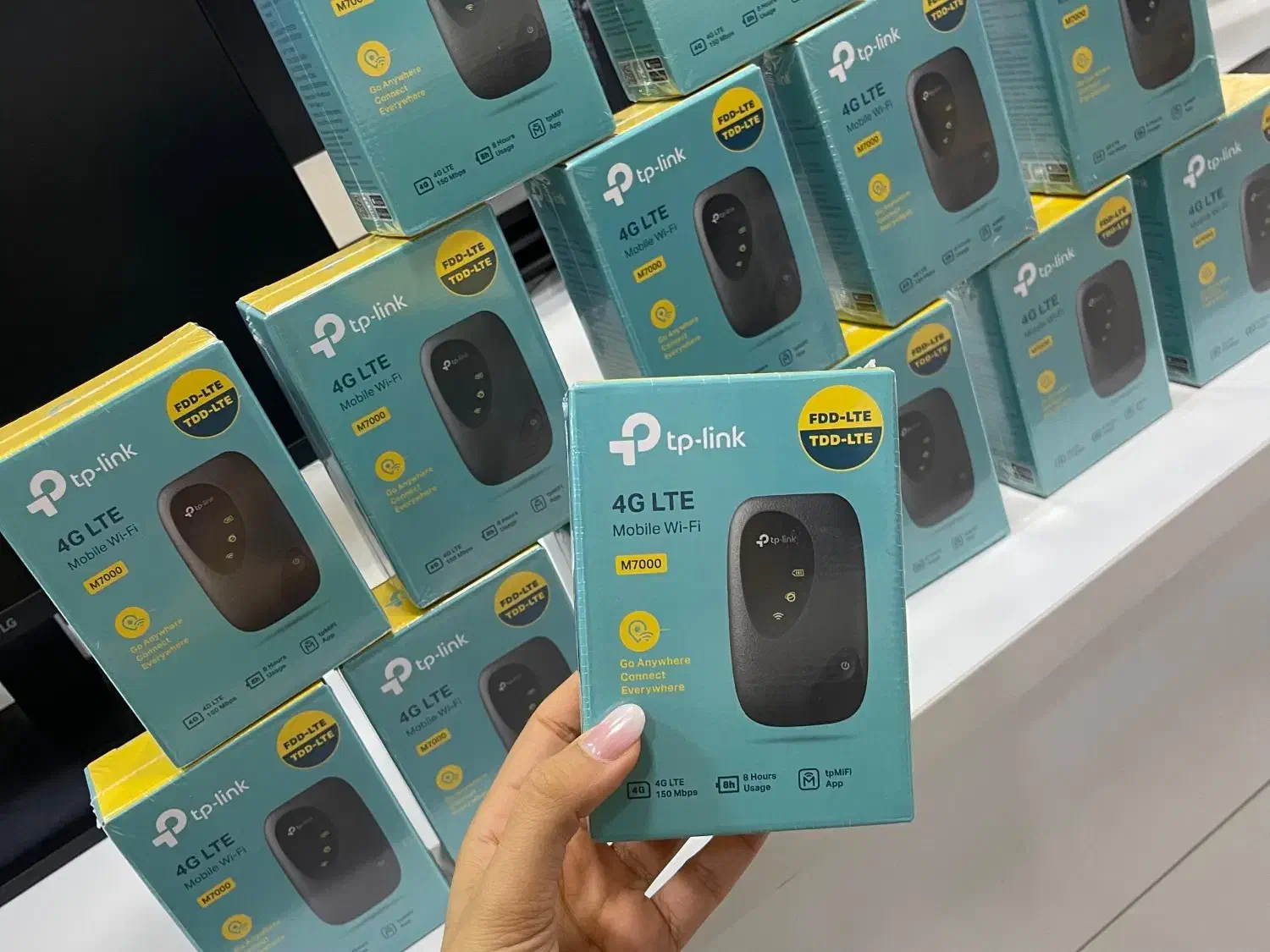 مودم جیبی سیم کارتی TP-Link M7000|مودم و تجهیزات شبکه|قشم, |دیوار
