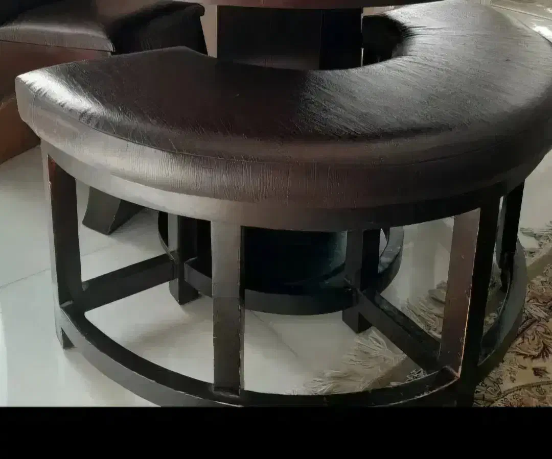 میز نهار خوری ۴ نفره  سالم و کم جا|میز و صندلی غذاخوری|رشت, امین الضرب|دیوار