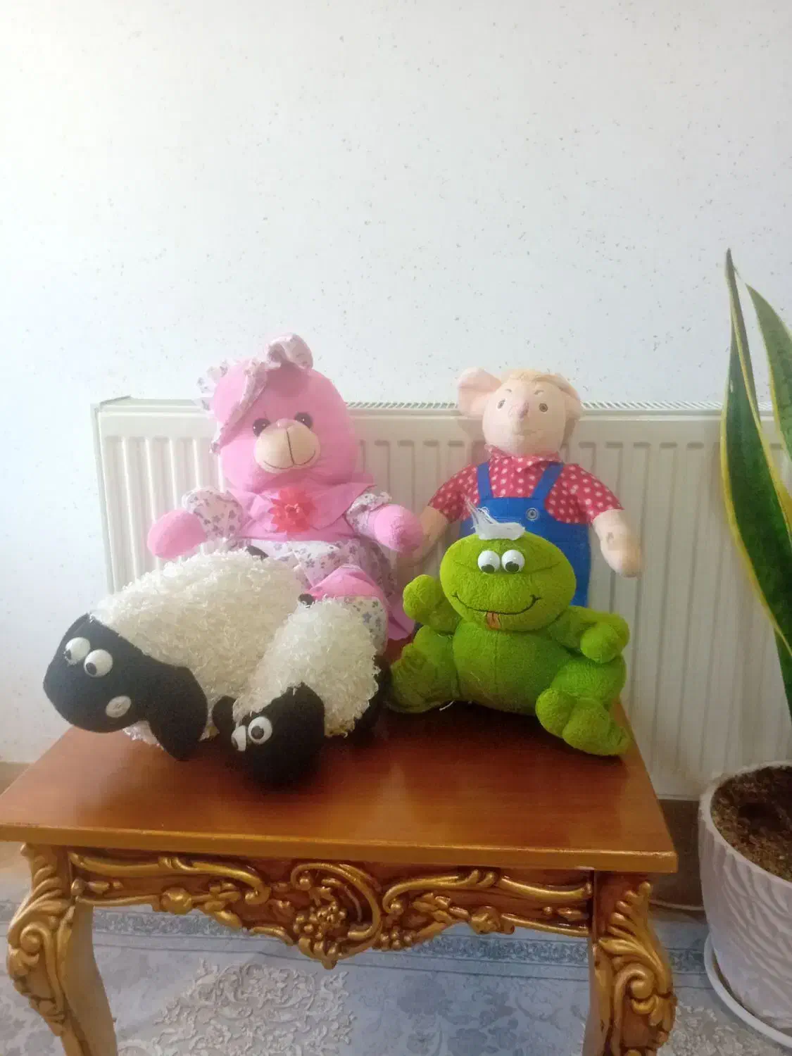 عروسک|اسباب‌بازی بچه|پرند, فاز ۶|دیوار