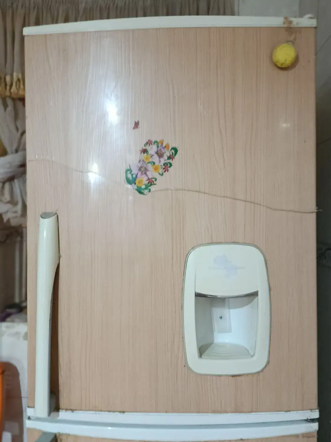 یخچال نو بدون هیچ مشکلی|یخچال و فریزر|زهک, |دیوار