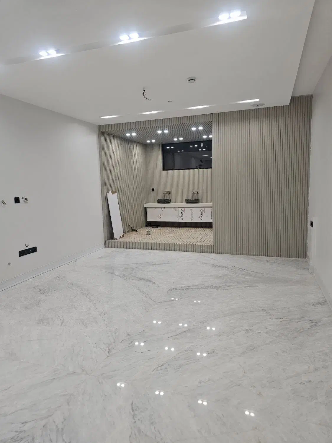 پیش فروش با اقساط 2 ساله خیابان اصلی باهنر و رباط|پیشفروش املاک|اصفهان, دستگرده|دیوار