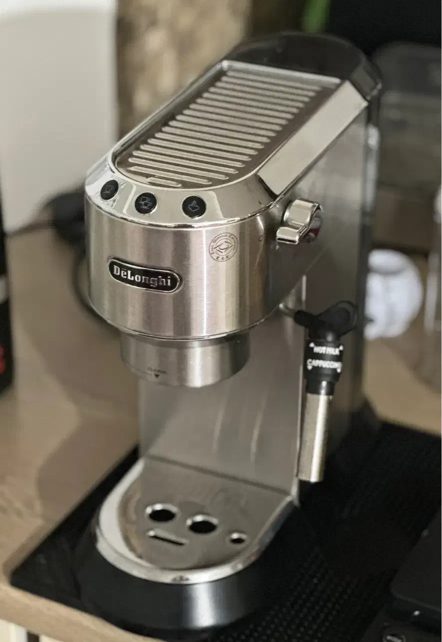 اسپرسوساز دلونگی ۶۸۵|سماور، چای‌ساز، قهوه‌ساز|میناب, |دیوار