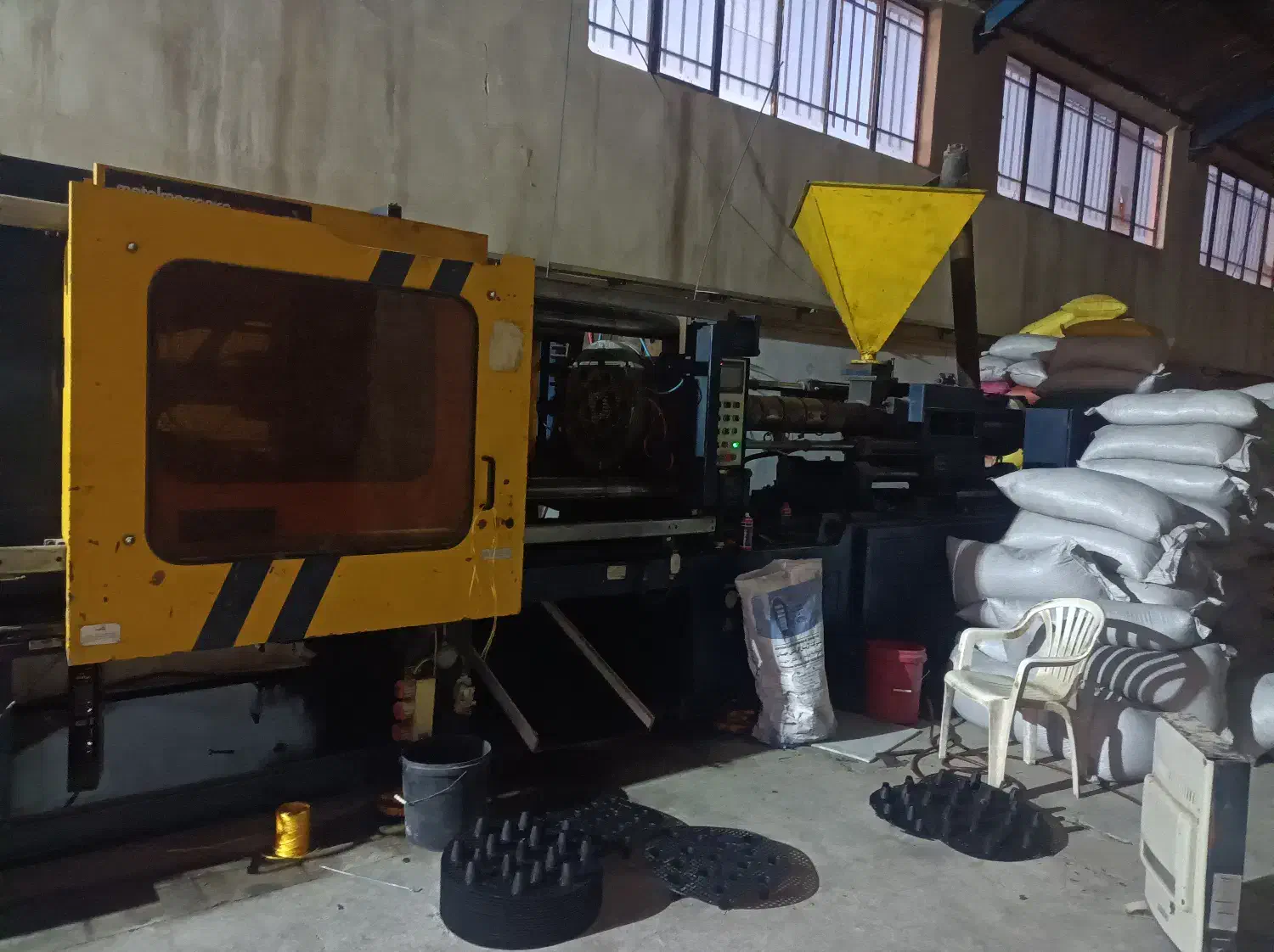 دستگاه تزریق پلاستیک 400تن متال مکانیکال|ماشینآلات صنعتی|شریفآباد, |دیوار