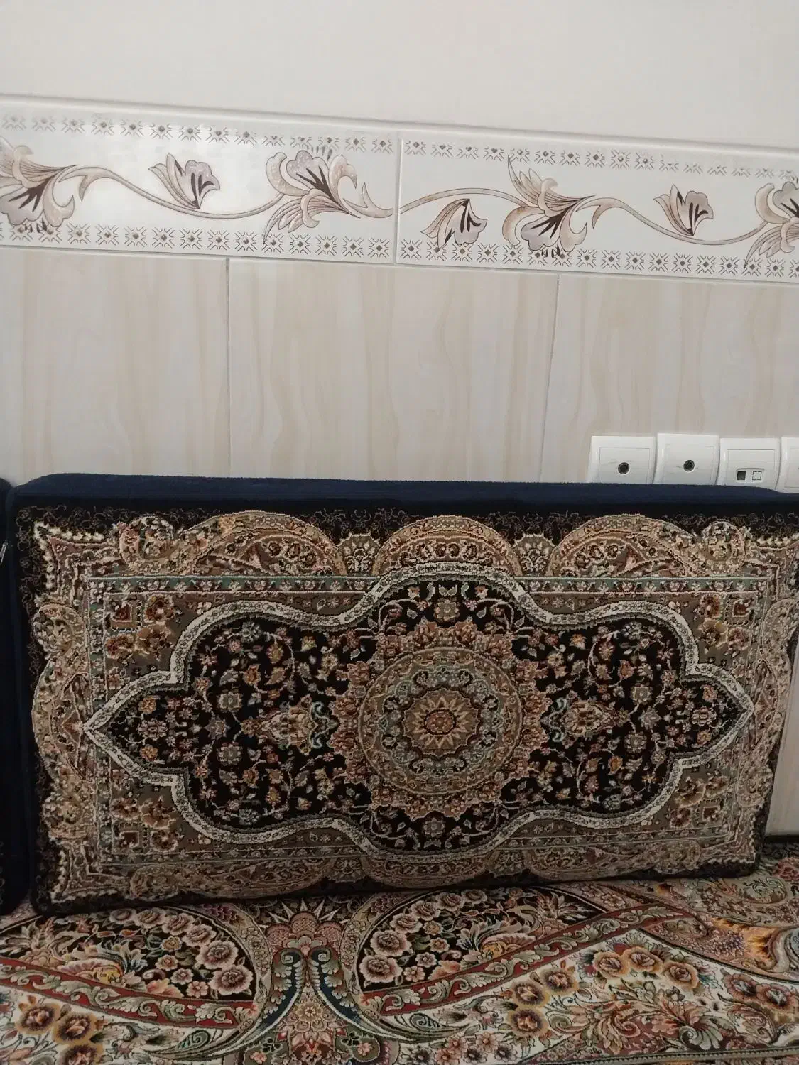 پشتی|پشتی|محمدشهر, همایون ویلا|دیوار