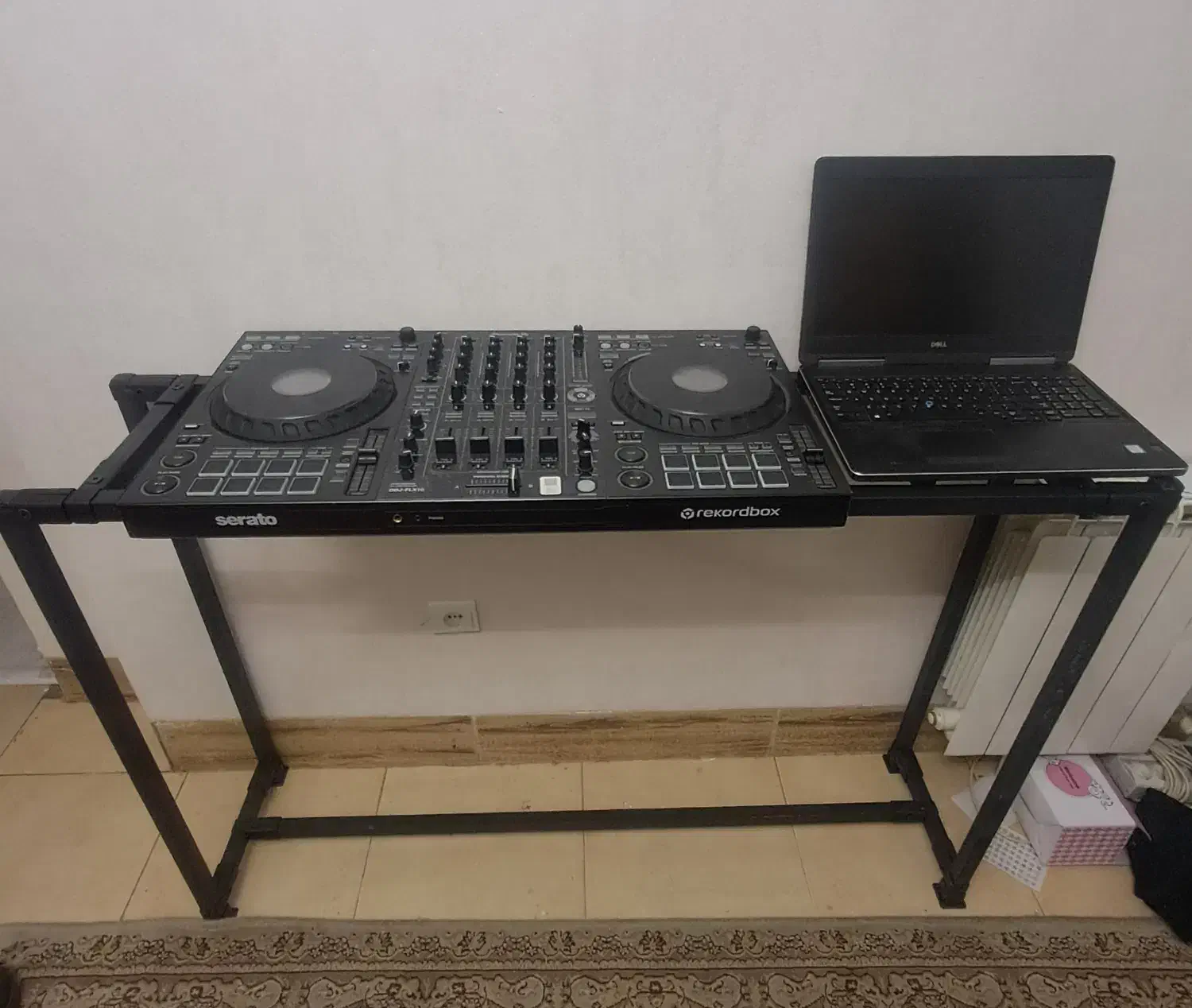 میز دیجی|آلات موسیقی|شیراز, خلدبرین|دیوار