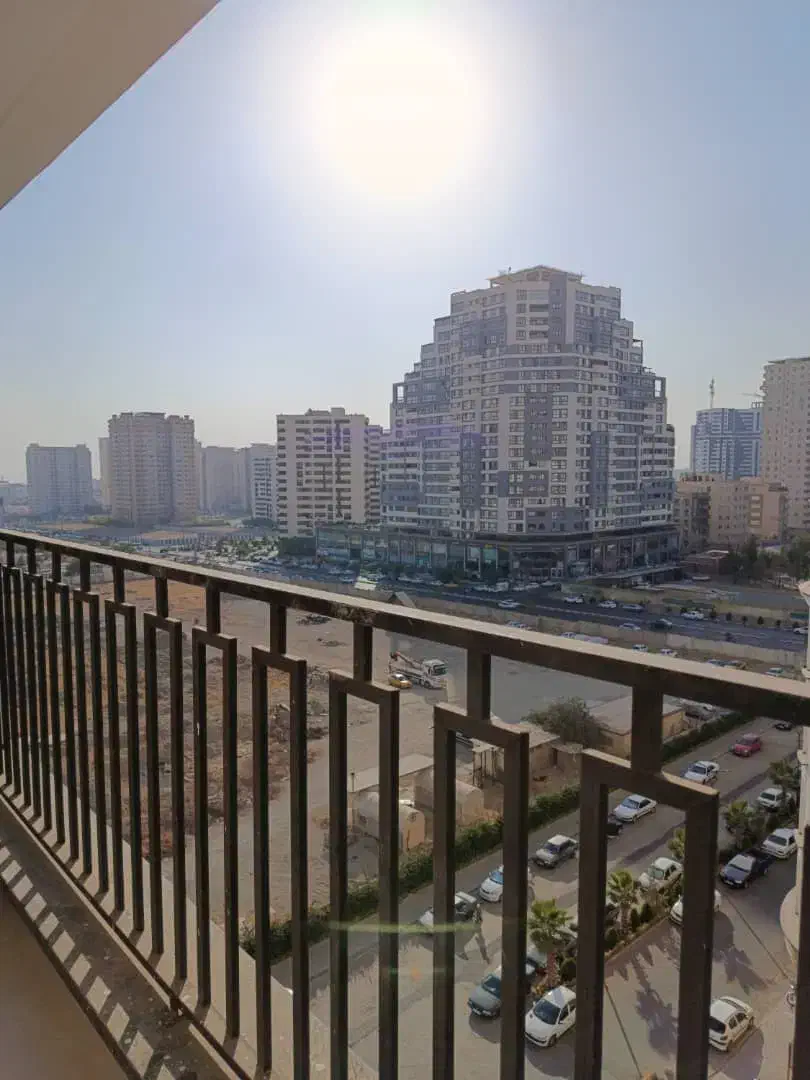 ۱۱۰ تا۱۲۰ متر دو خواب کلیدنخورده رونیکا پالاس کوهک