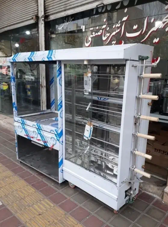 فر ساندویچیmnذرت‌ مکزیکیqeجوجه گردانyyiتنور گلیgf|کافی‌شاپ و رستوران|قم, طلاب غیر ایرانی|دیوار