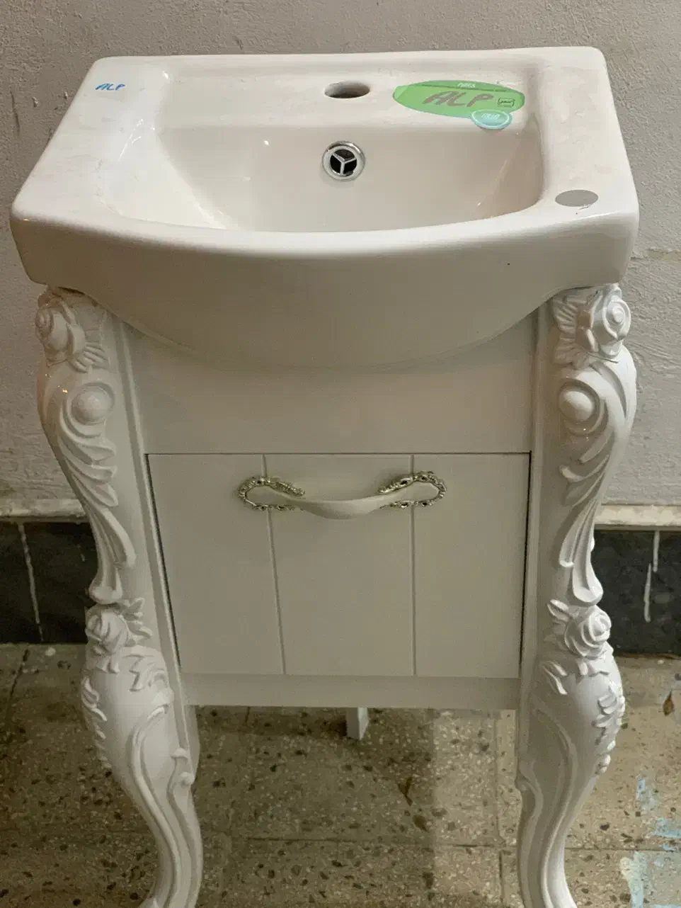 روشویی کابینتی نو|لوازم سرویس بهداشتی|رودسر, |دیوار