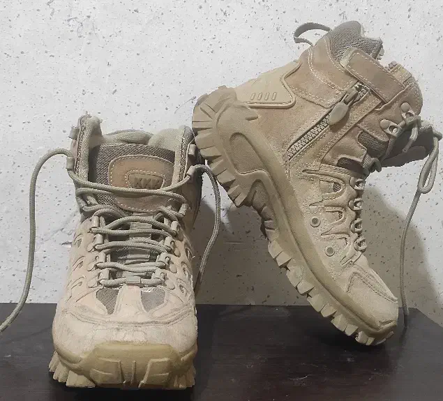 کفش کوهنوردی kkk آمریکایی اصلی|کوهنوردی و کمپینگ|یاسوج, |دیوار