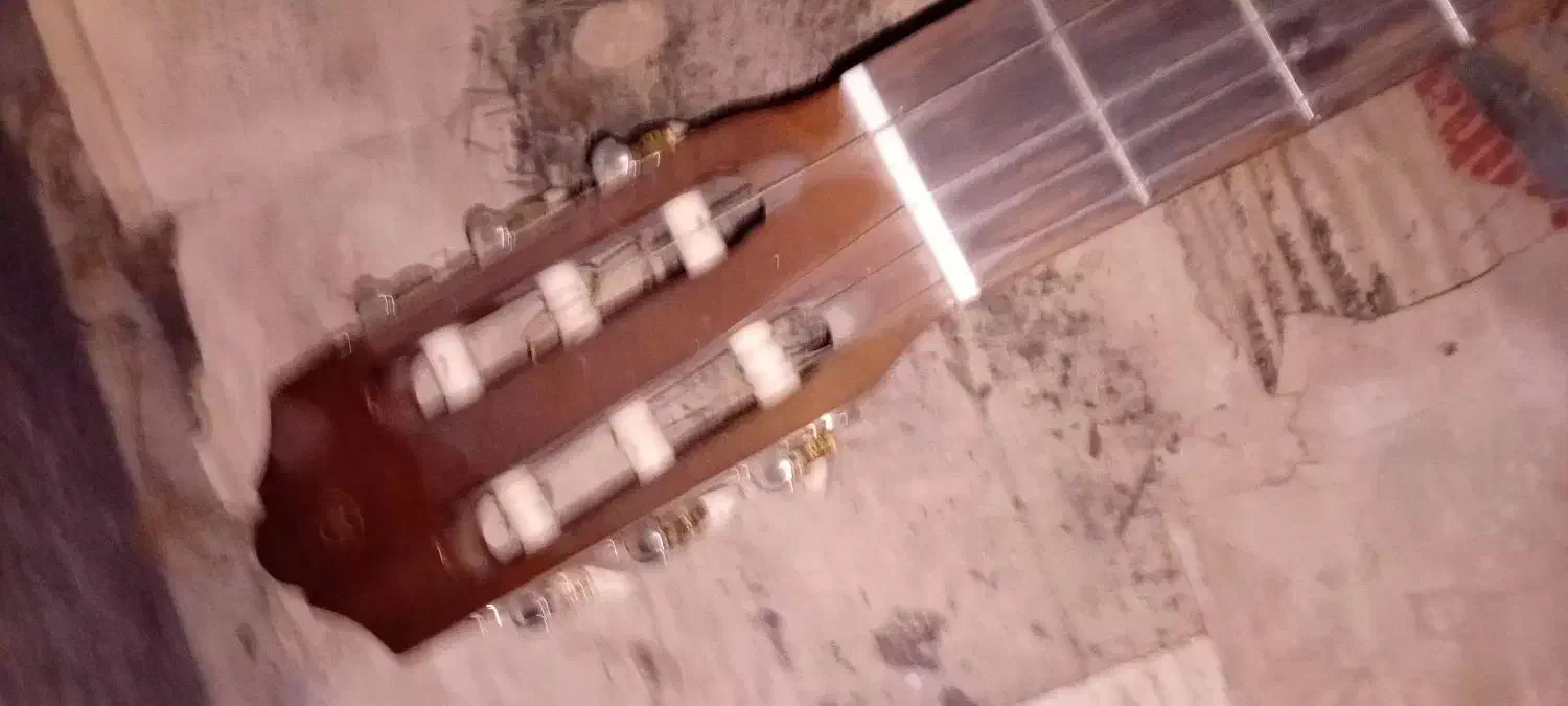 یاماهاc40|گیتار، بیس، امپلیفایر|بافق, |دیوار