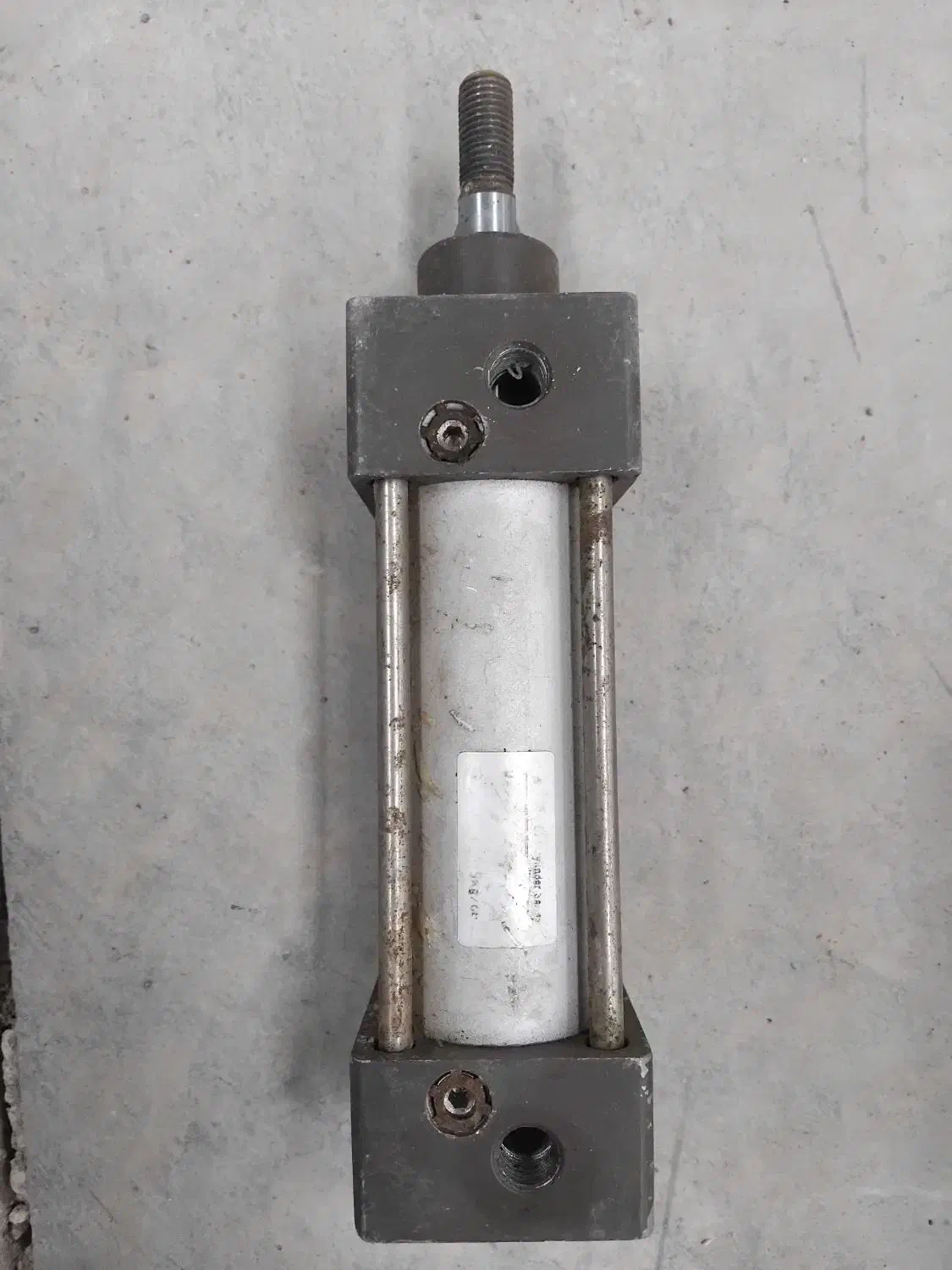 جک پنوماتیک سالم|ماشین‌آلات صنعتی|اشتهارد, |دیوار