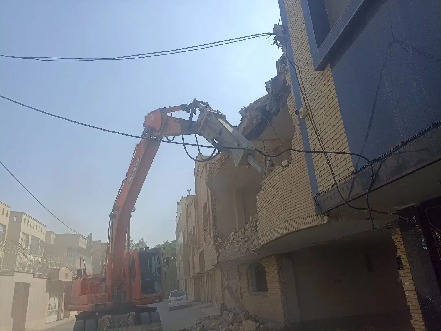 تخریب ساختمان|خدمات پیشه و مهارت|اصفهان, مصلی|دیوار