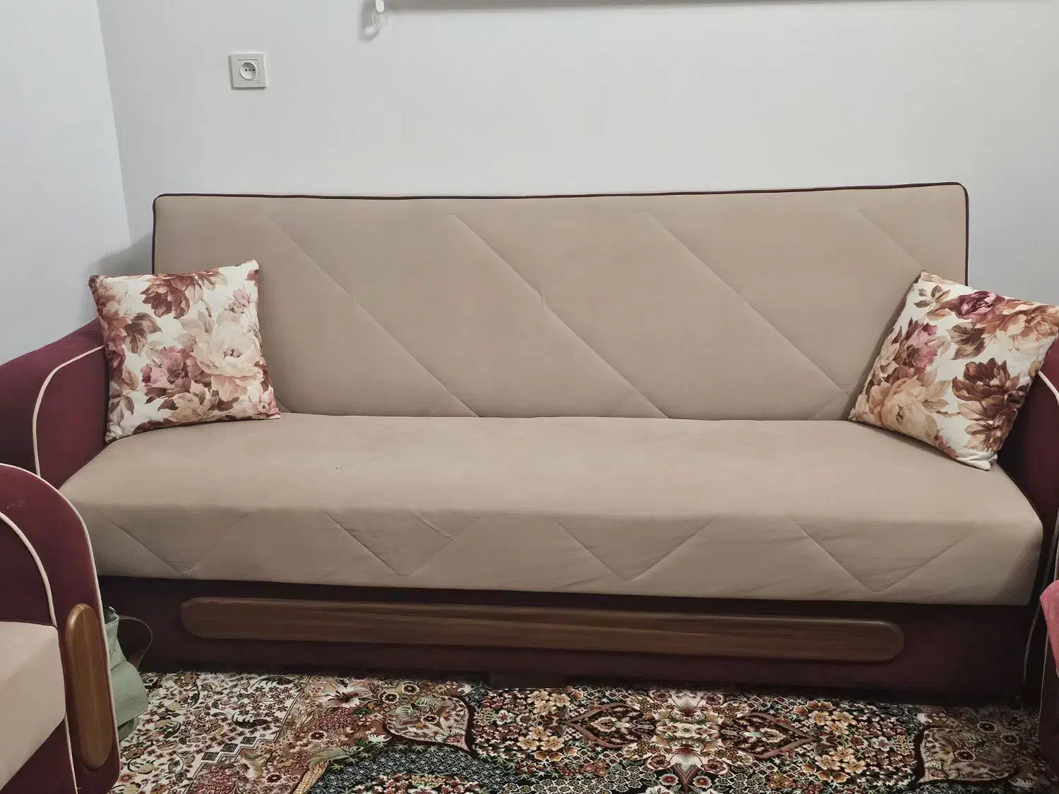 مبلمان|مبلمان خانگی و میز عسلی|اردکان, |دیوار