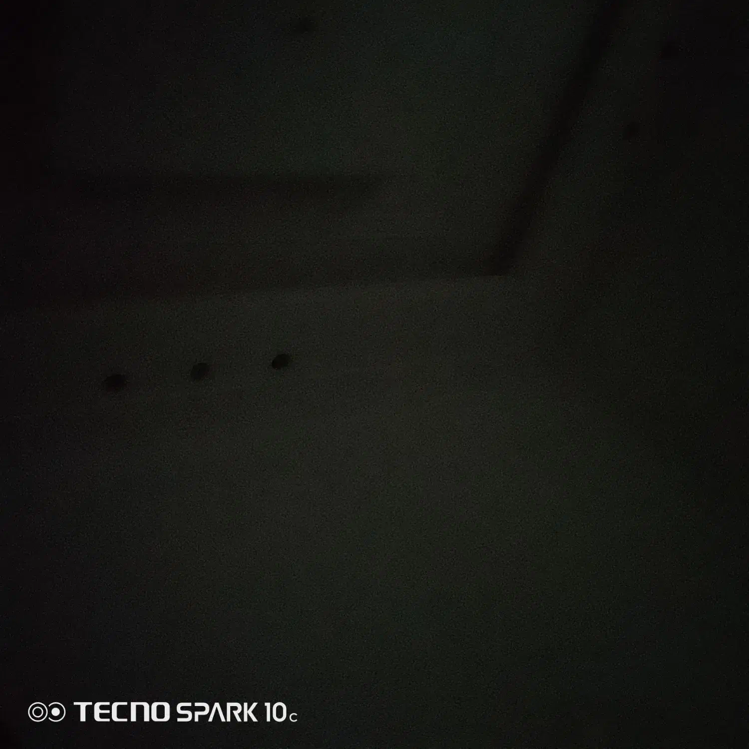 سلام من یه کارگر هستم برای تمیزکاری ساختمان|خدمات نظافت|چابهار, |دیوار