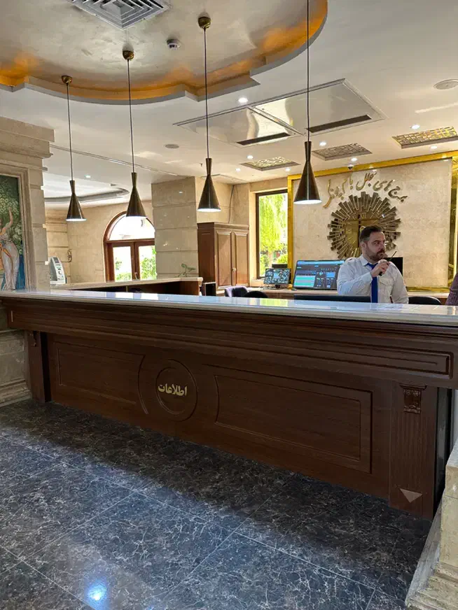 ۱۰۰متر برج مجلل بام پونک/مناسب مشکل پسندان