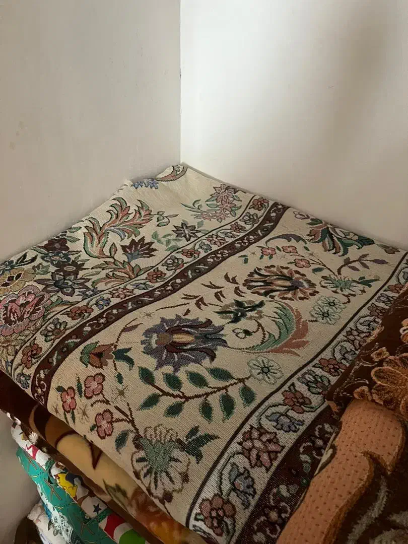 استفاده نمیشدن میخوام بفروشم|روفرشی|صومعه‌سرا, |دیوار