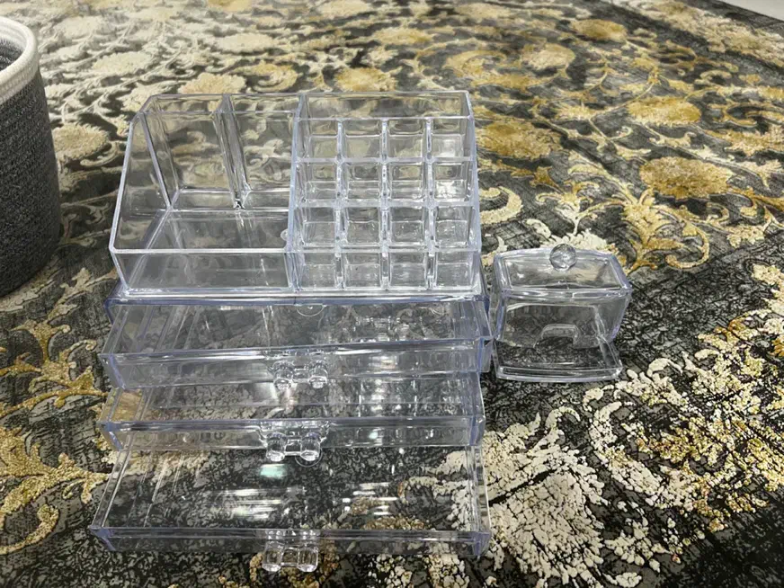 استند لوازم آرایش و جا گوش پاک کن|آرایشی، بهداشتی، درمانی|رشت, سیا اسطلخ|دیوار