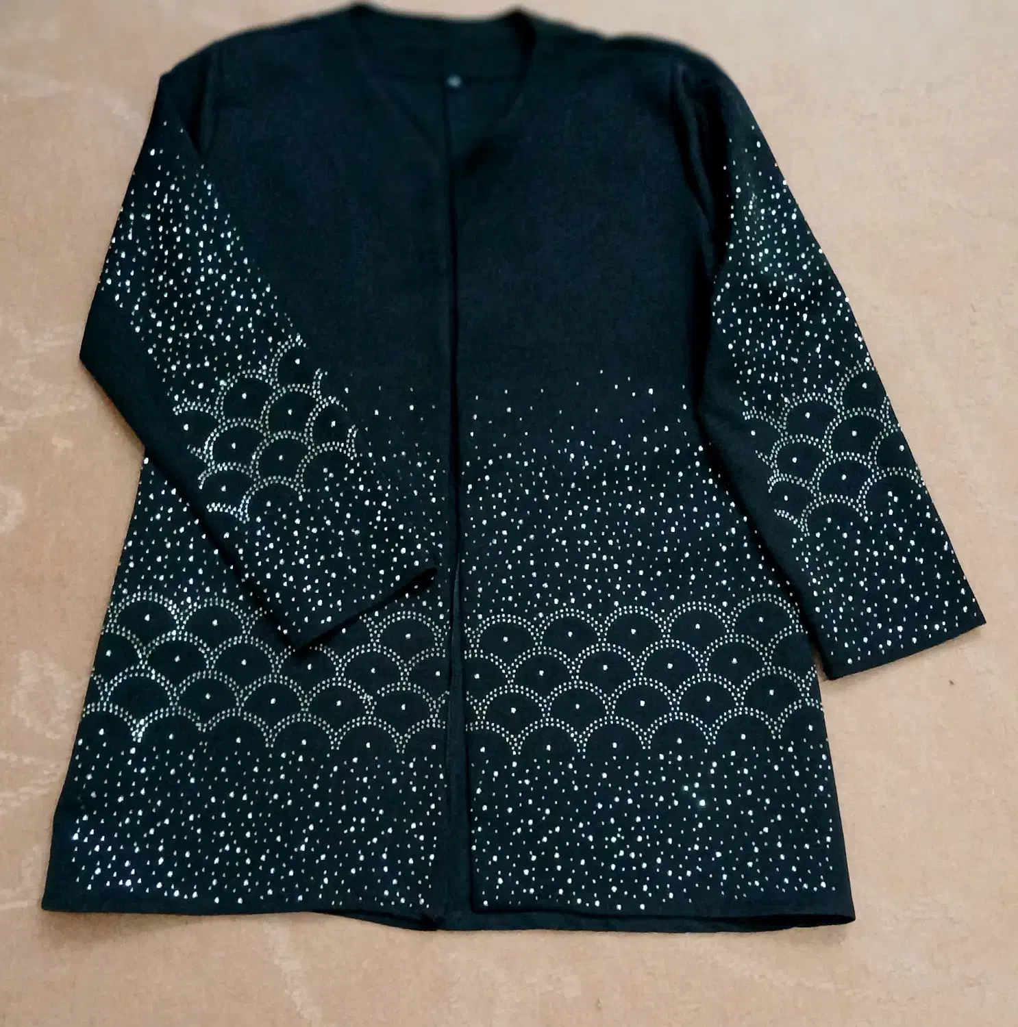 کت صدفی|لباس|اردبیل, |دیوار