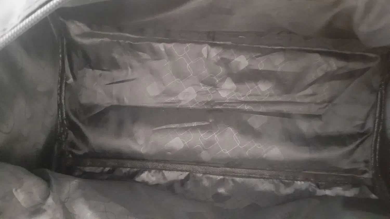 کیف باشگاه مردانه|کیف، کفش، کمربند|پرند, فاز ۲|دیوار